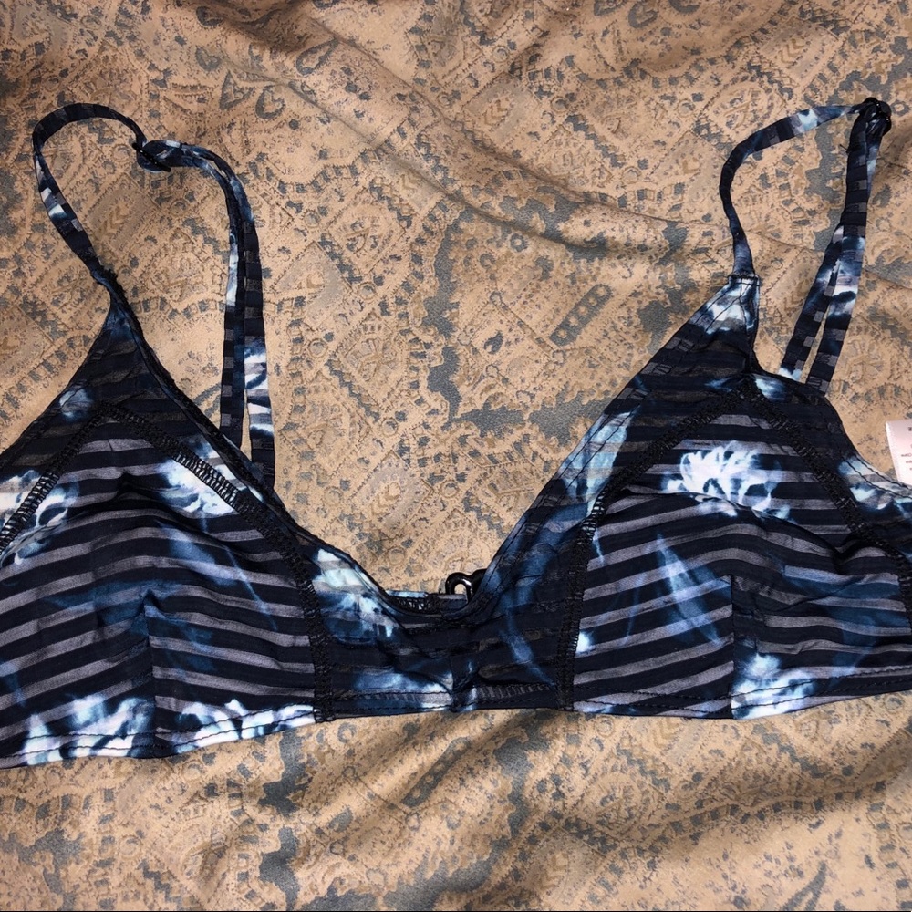 RVCA bikini top